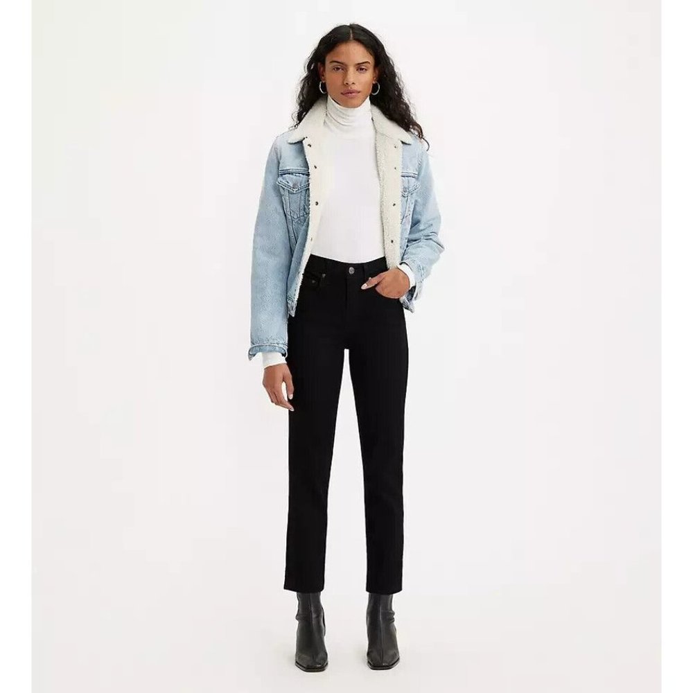Levi's 724 High Rise Slim Straight Cropped Denim Jeans in Soft Black Women 31